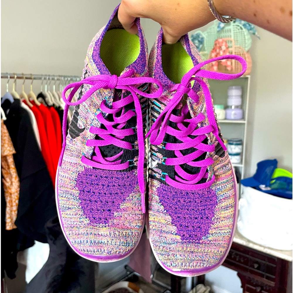 Nike free runs purple and rainbow knit ❤️🧡💛💚💙💜